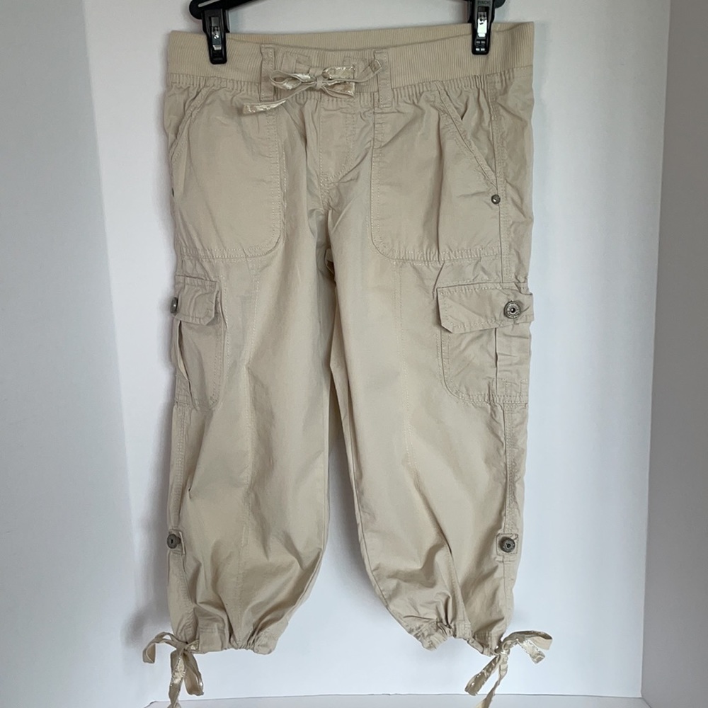 Justice cream crop pants youth size 14 - Can wear 3 different ways! - Picture 6 of 8